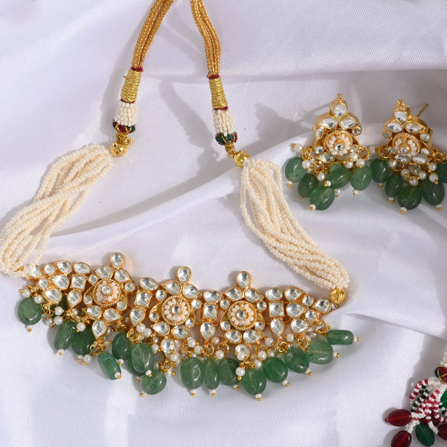 Ambar Choker with Earrings