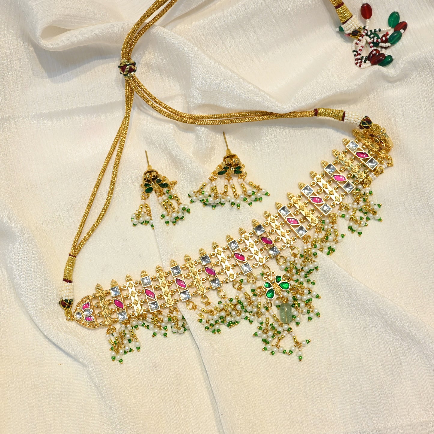 Kajri Choker with Earrings