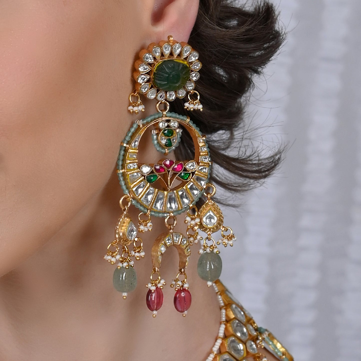 Ruhani Neckalce With Earrings