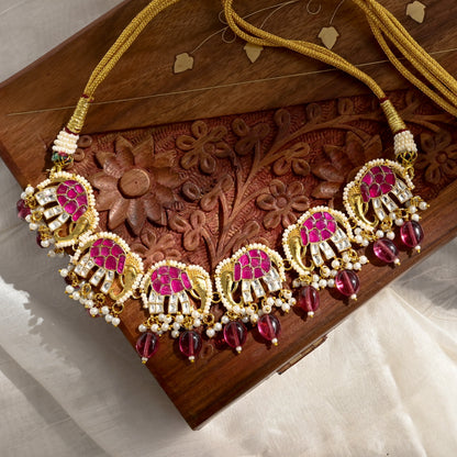 Raabta Choker