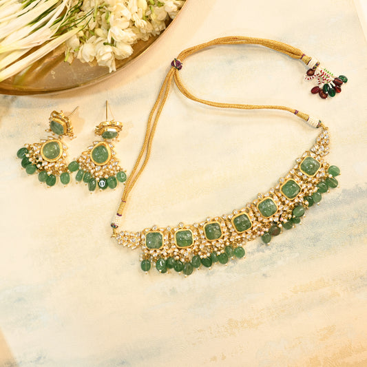 Devansha Choker with Earring and Tika