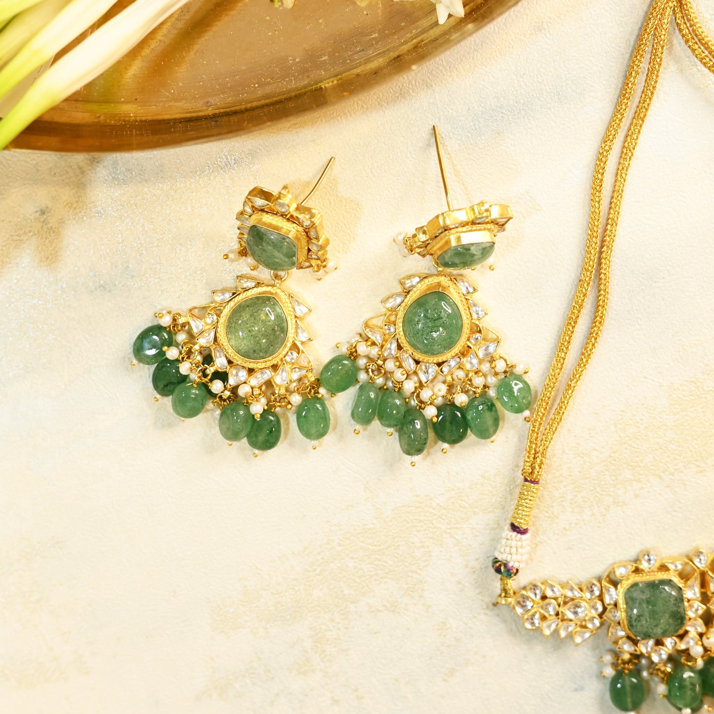 Devansha Choker with Earring and Tika