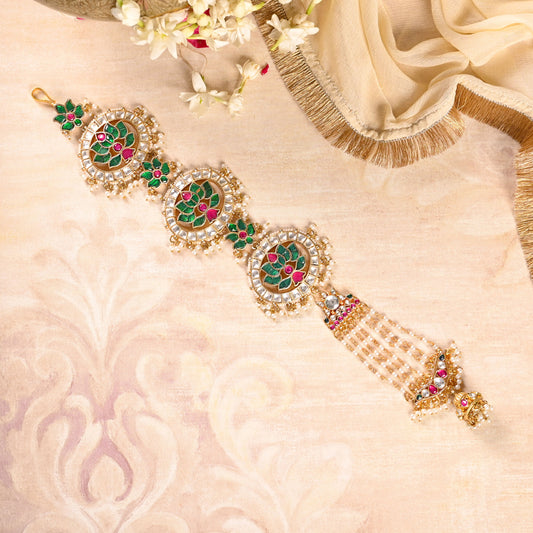 Tavishi Kundan Braid